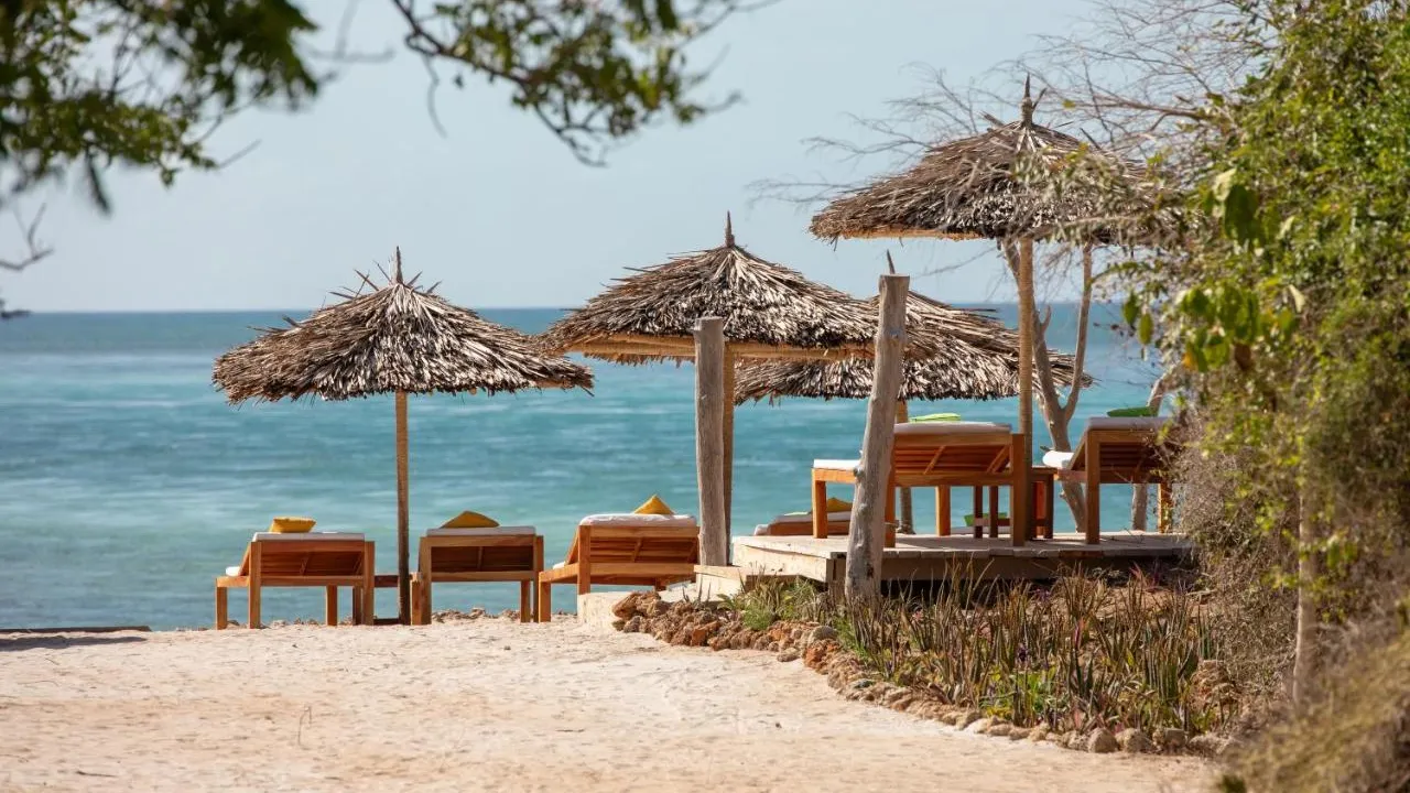 temple-point-resort-01