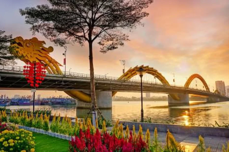 Vietnam-Pacific-Blue-Travel